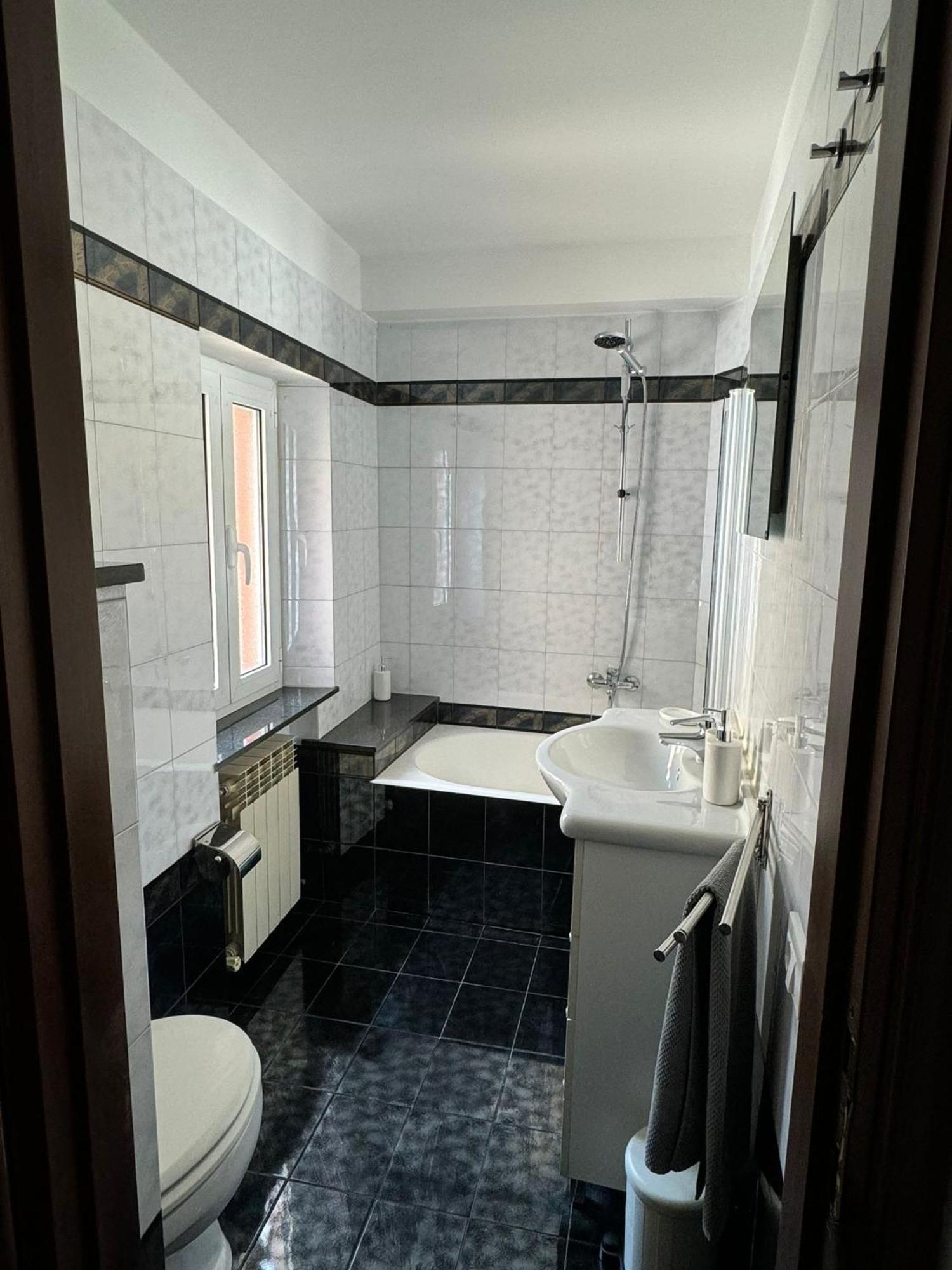 The First Colombo Brignole XX Settembre Apartment Genoa Luaran gambar