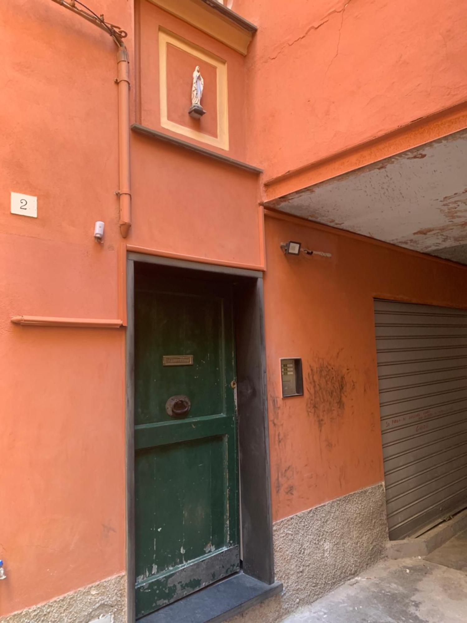 The First Colombo Brignole XX Settembre Apartment Genoa Luaran gambar