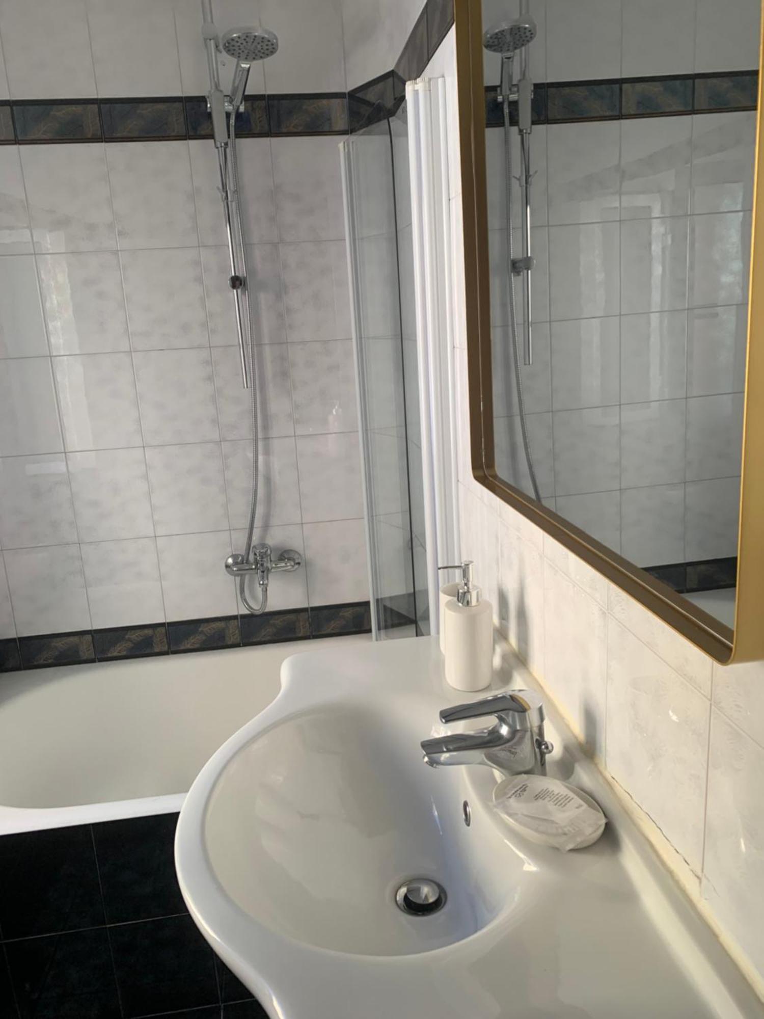 The First Colombo Brignole XX Settembre Apartment Genoa Luaran gambar